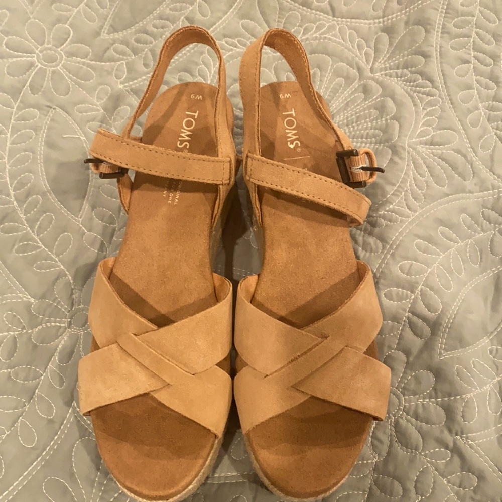 TOMS Willow Wedges